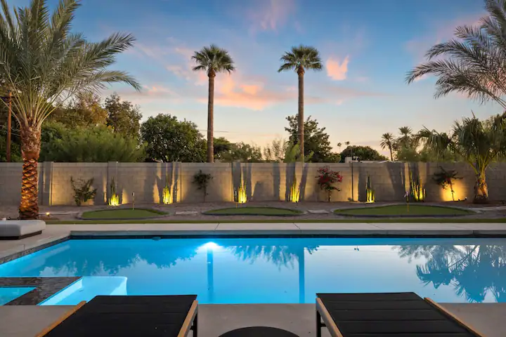 gorgeous pool and palms